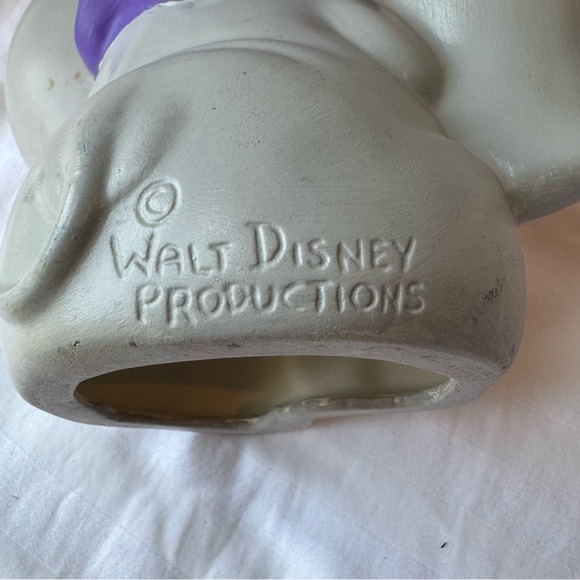 Vintage Dumbo Elephant Ceramic Figure from Walt Disney Productions - Picture 7 of 8